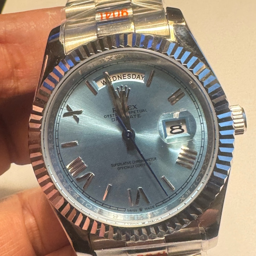 Quality Watch for Men 40mm Diameter / 1.5 inches Diameter.. .Automatic Movement